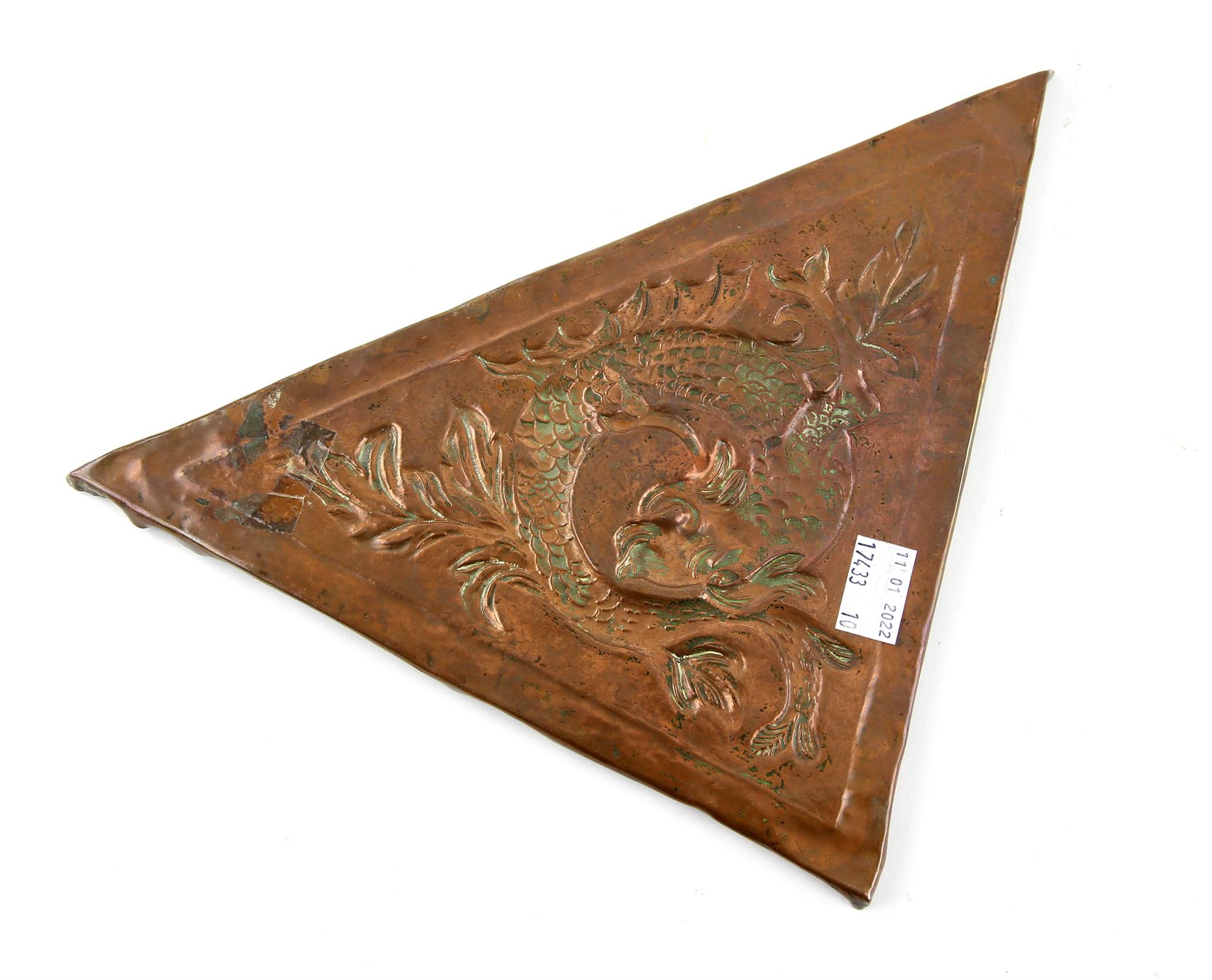 Triangular Arts and Crafts copper card tray embossed with a sea monster 30cm x 24cm - Image 2 of 2