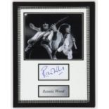 Ronnie Wood - Signed autograph with photograph, with certificate of authenticity, framed 44x34 cm.