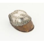 19th century horses hoof and silver plated mounted table snuff box, 8cm high,