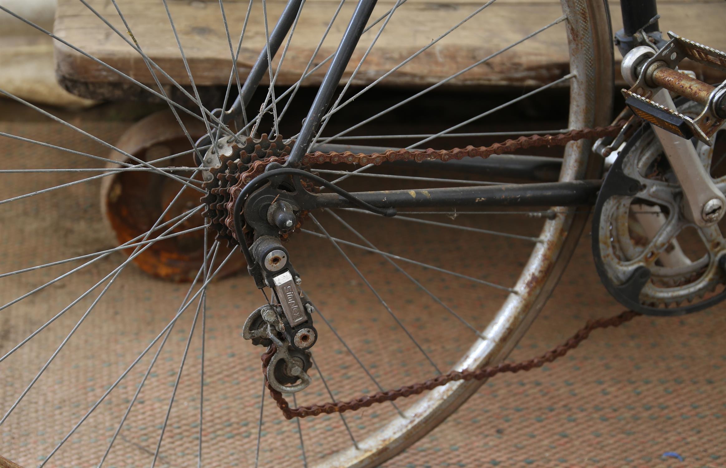 A vintage Peugeot racing bike - Image 5 of 7