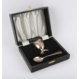 Boxed uninscribed two piece silver egg cup and spoon Birmingham 1968 L Ltd