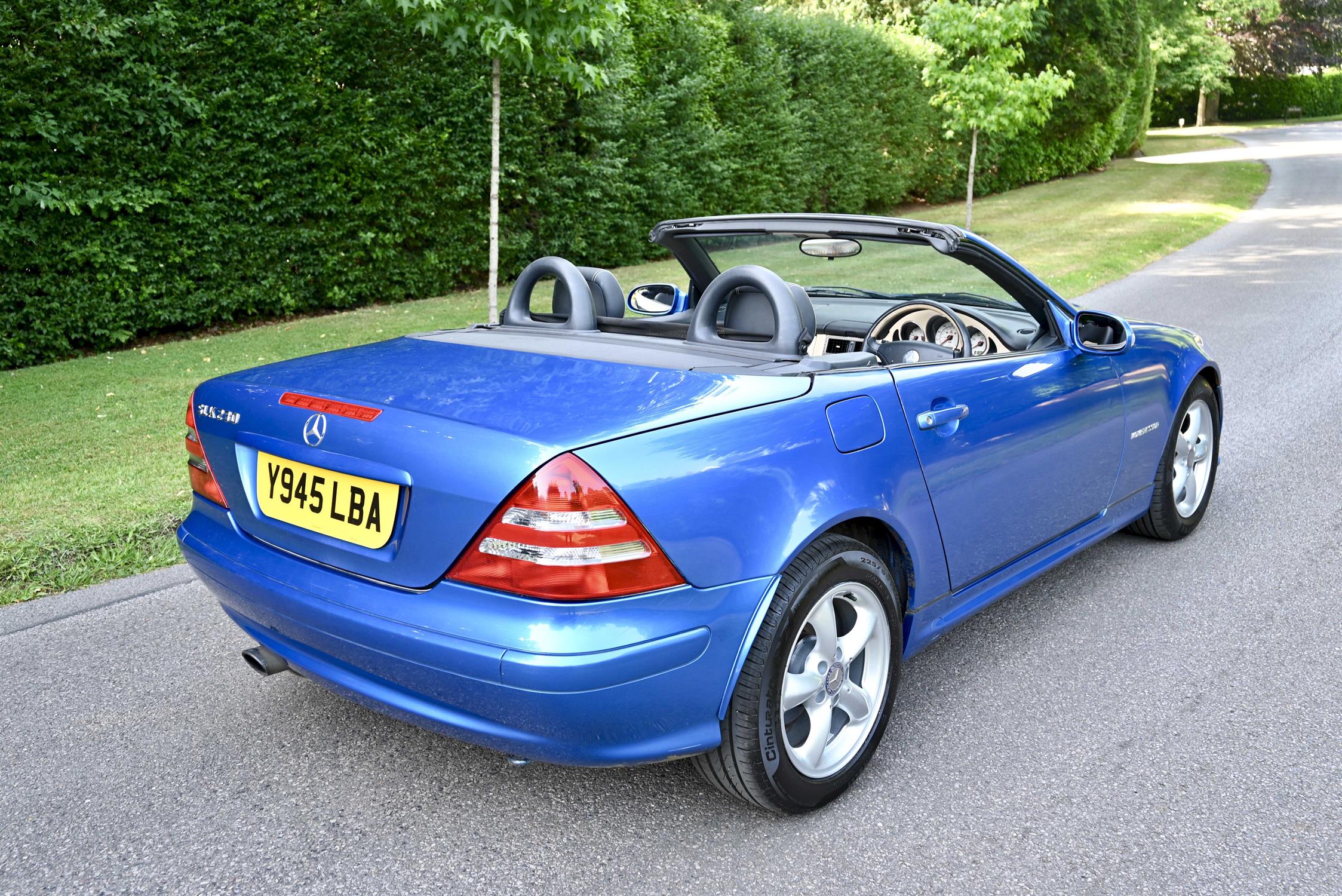 Mercedes Benz 230 SLK Convertible Auto Electric Blue coachwork with duo-tone black/beige leather - Image 4 of 15