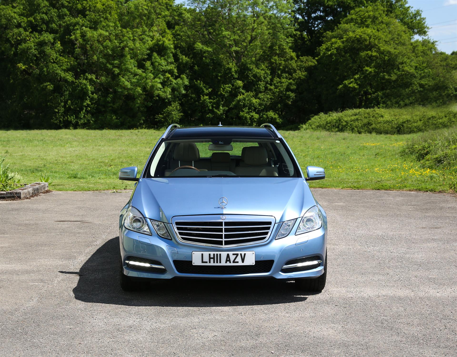 Mercedes - Benz, E350 CDI blue eff indigolite blue metallic, 2011. - One owner from new.