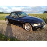 Z3 BMW Roadster. 1997. Registration number P223 GVN. Pre-facelift 'narrow-body' version with
