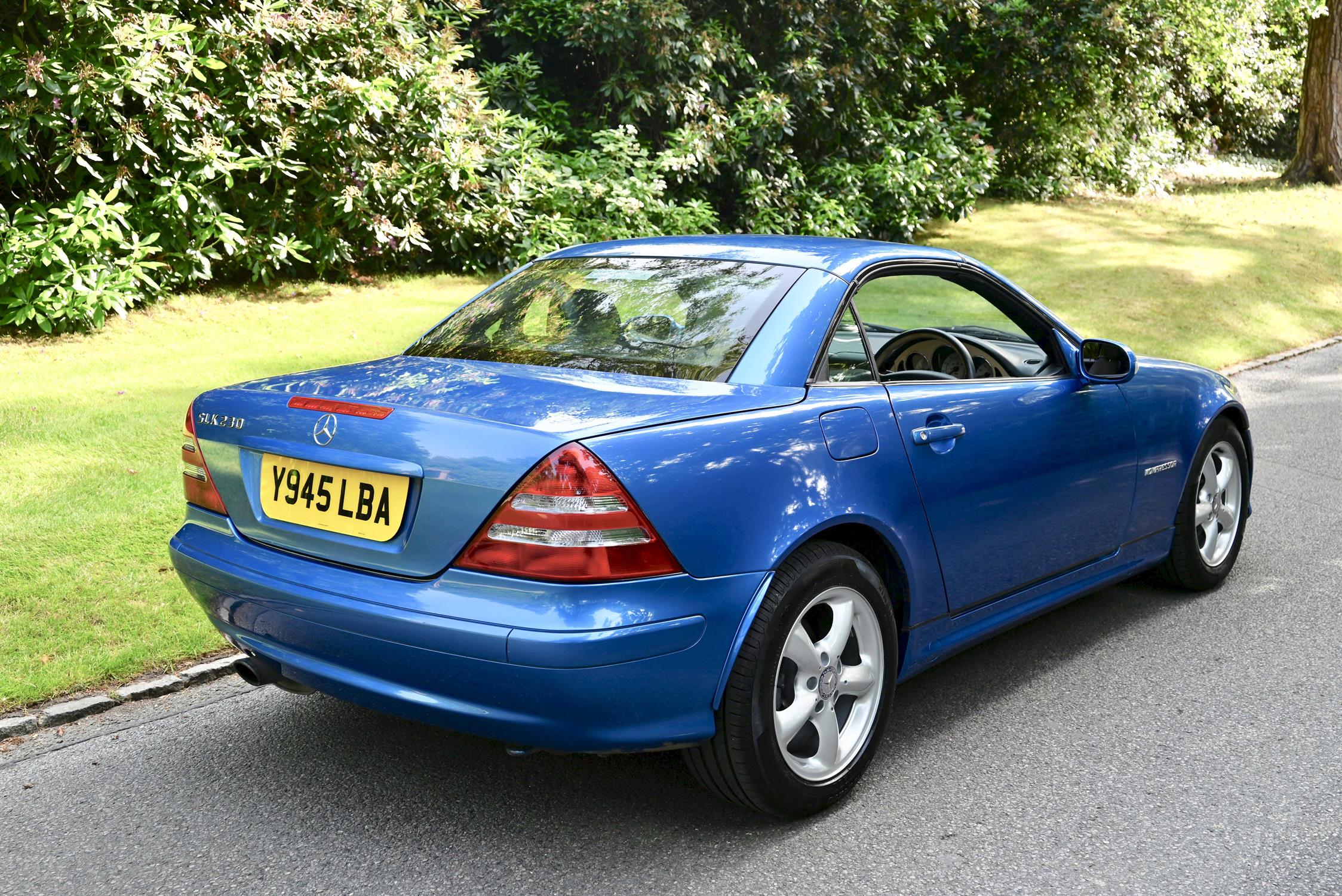 Mercedes Benz 230 SLK Convertible Auto Electric Blue coachwork with duo-tone black/beige leather - Image 7 of 15