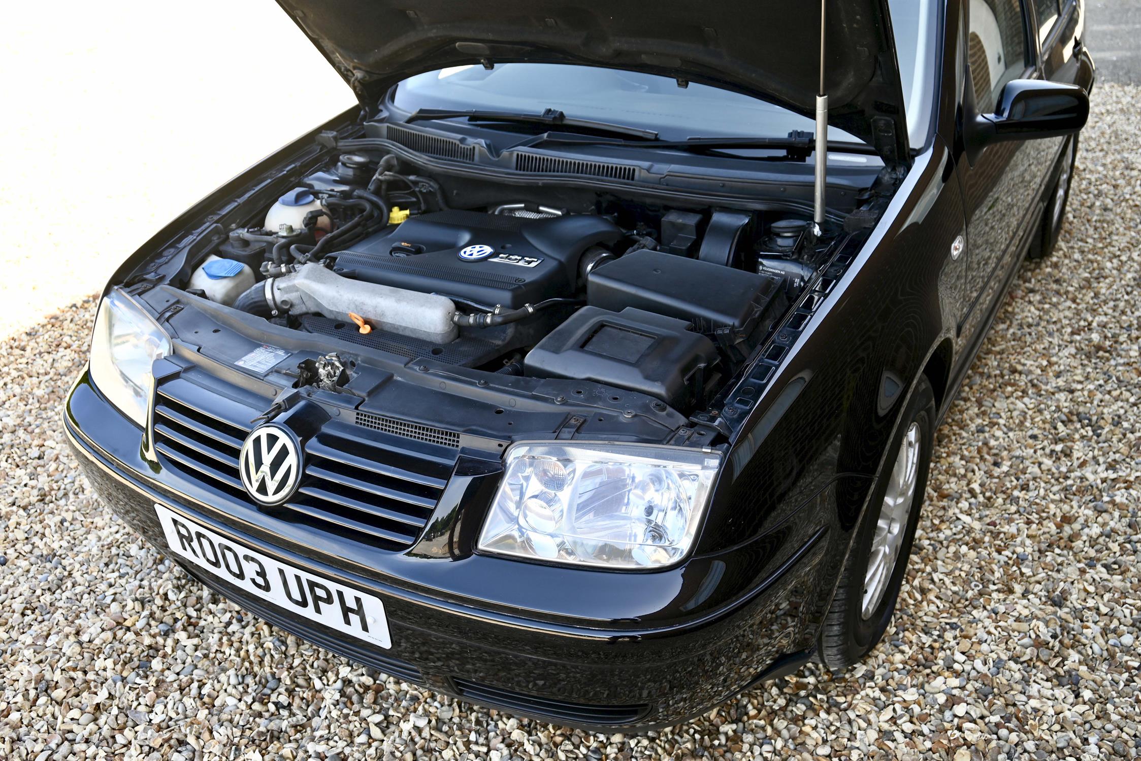 2003 (Mk 4) VW Bora ST 1.8T Black coachwork with charcoal cloth upholstery. 5-speed manual, - Image 12 of 16