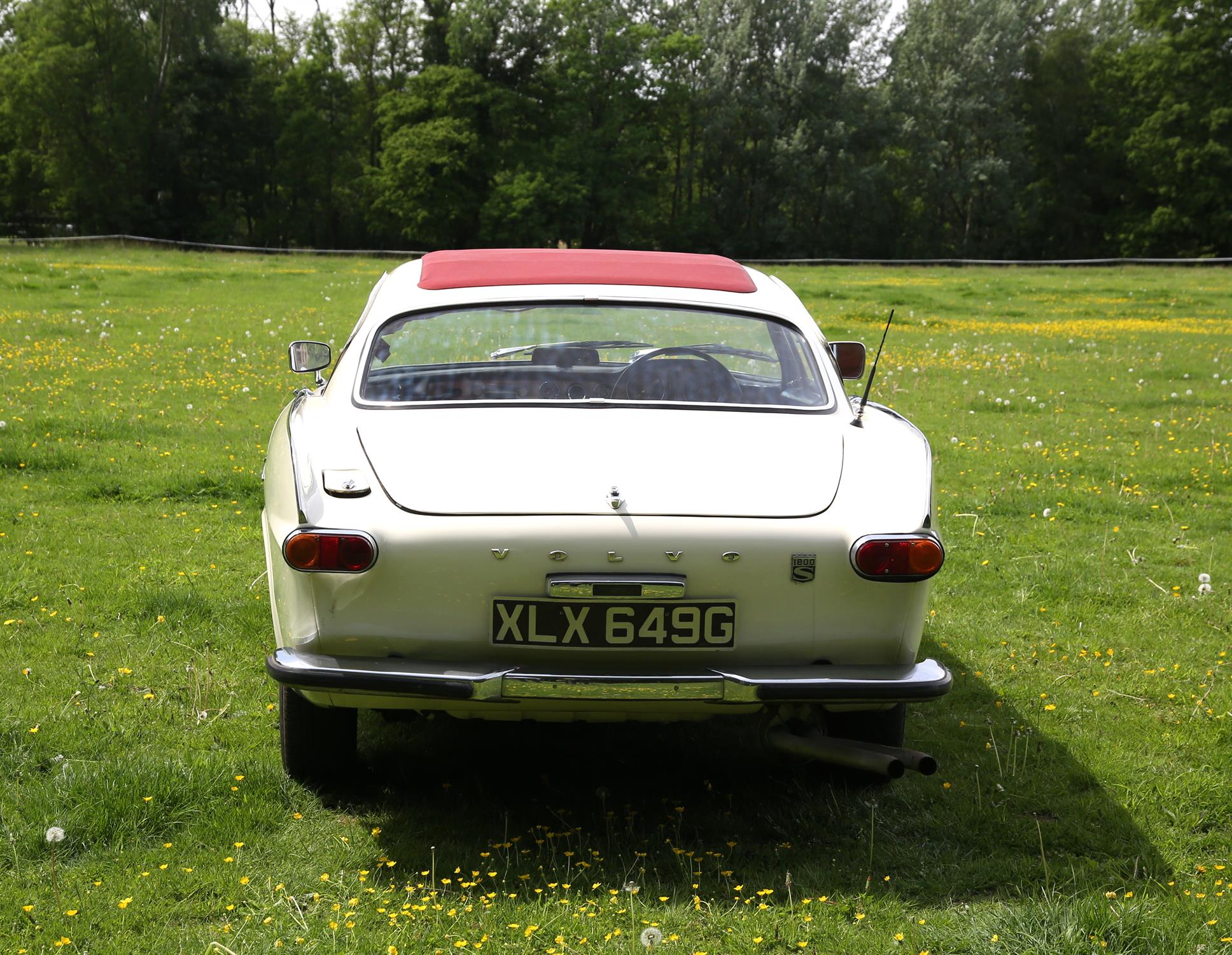 Volvo P1800S. The car was first registered in February 1969 and has had 3 previous owners. - Image 2 of 11