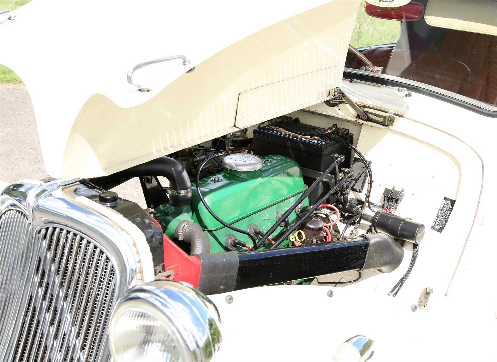 Citroen Traction Avant Light 15. 1948. Registration NFF 411. - British made in Slough in 1948. - Image 7 of 8