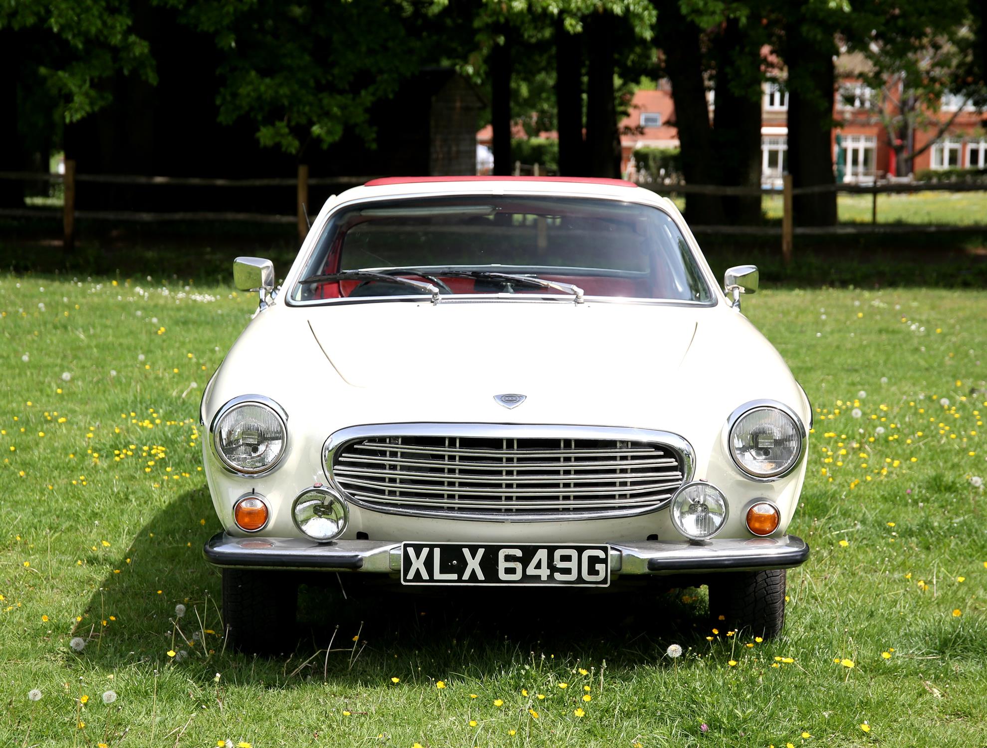 Volvo P1800S. The car was first registered in February 1969 and has had 3 previous owners. - Image 3 of 11