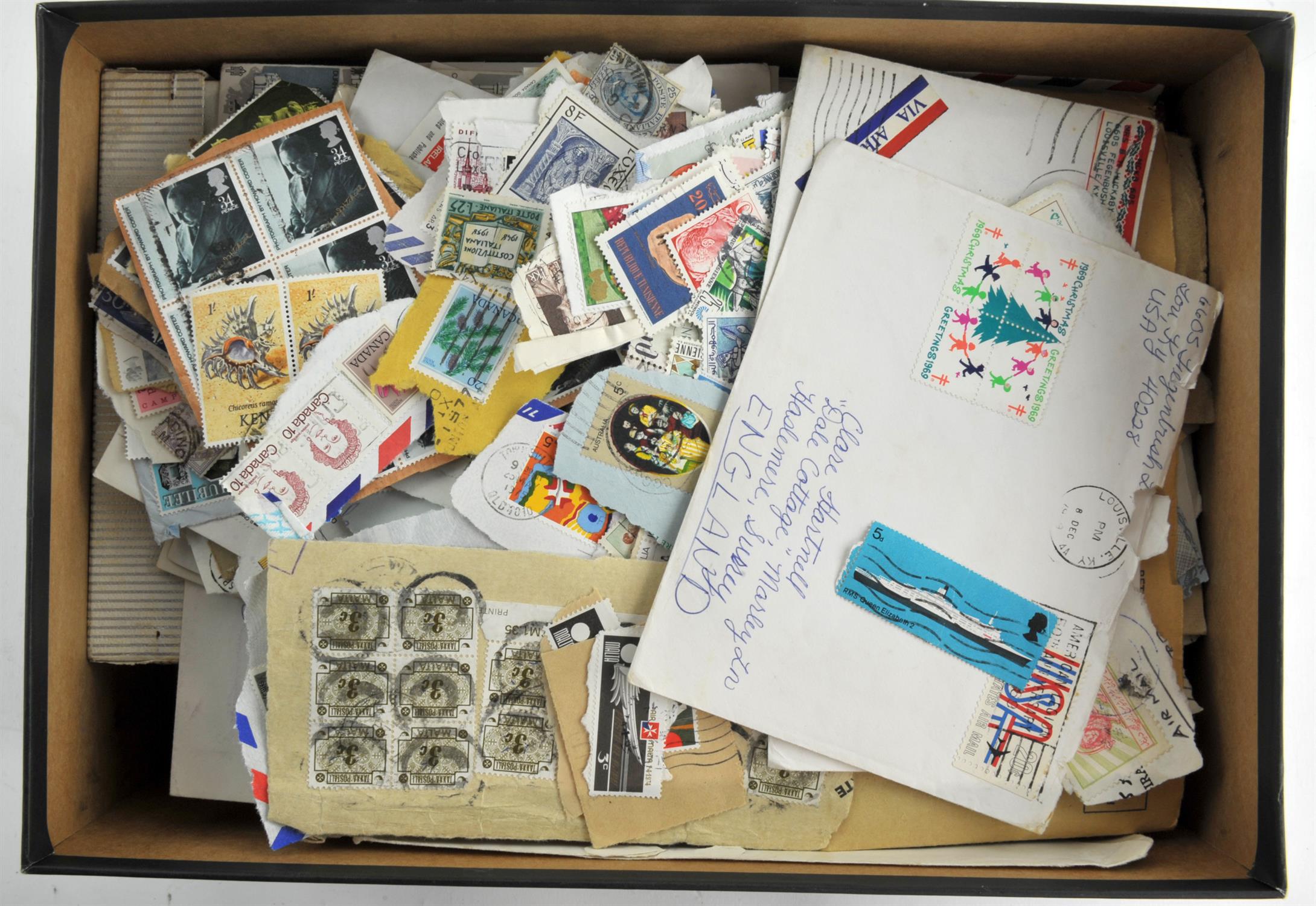 Box containing British E. Africa stamps from Kenya, Malawi, Uganda, mostly 1970's mint blocks and - Image 8 of 9