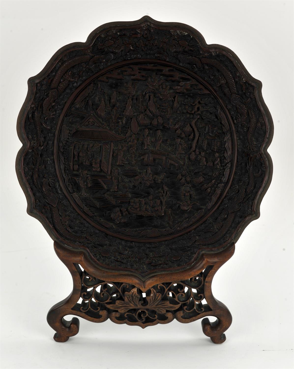 A Chinese Cinnabar Lacquer Dish , Qing dynasty. Its petalate rim finished with a metal band above - Image 14 of 16