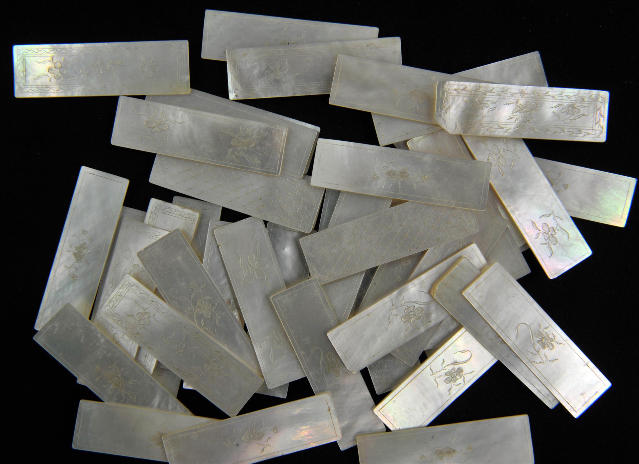 A Quantity of Chinese Mother of Pearl Counters. 19th century to include, more than 60 fishes (5. - Image 6 of 38