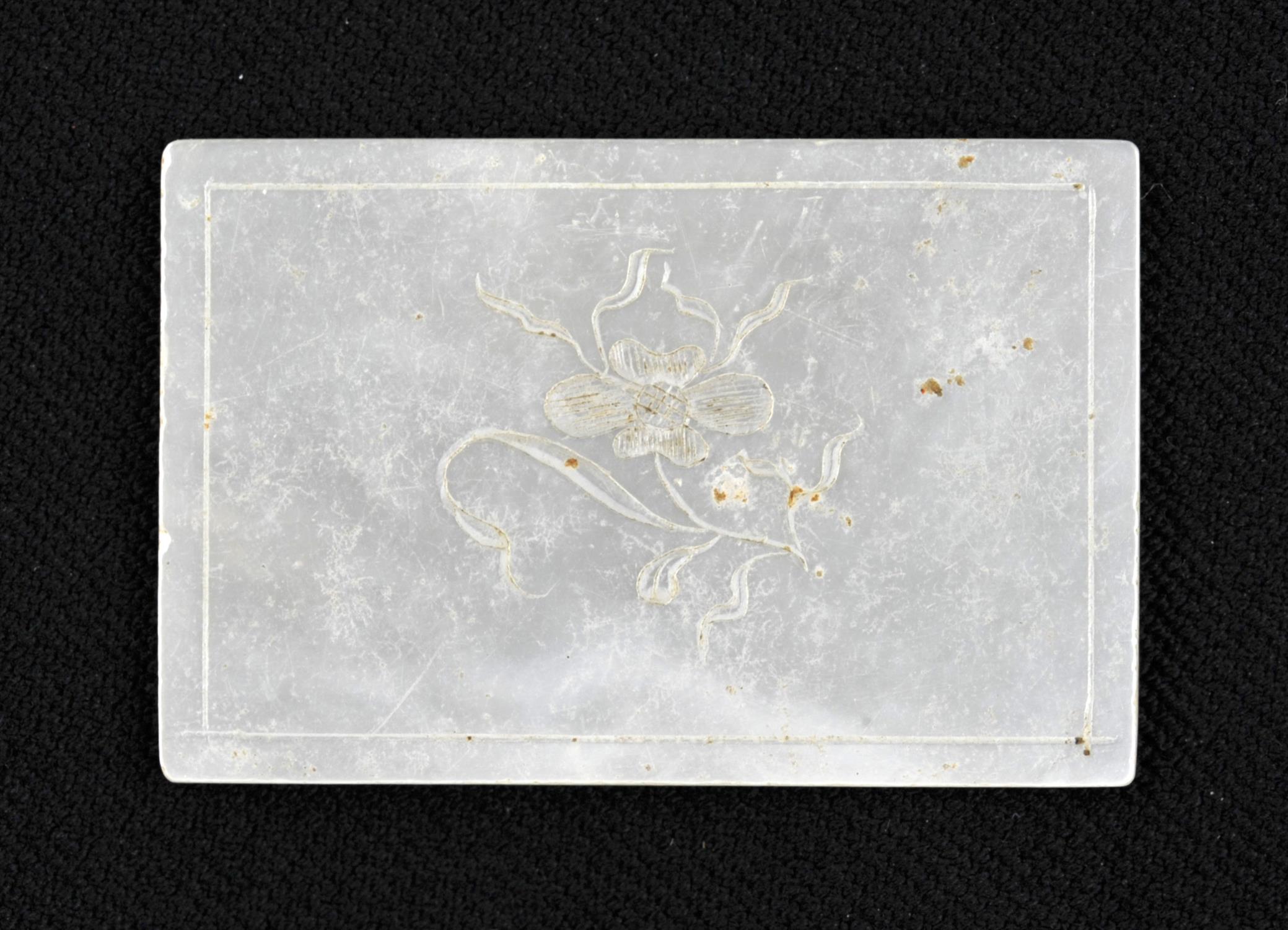 A Quantity of Chinese Mother of Pearl Counters. 19th century to include, more than 60 fishes (5. - Image 9 of 38
