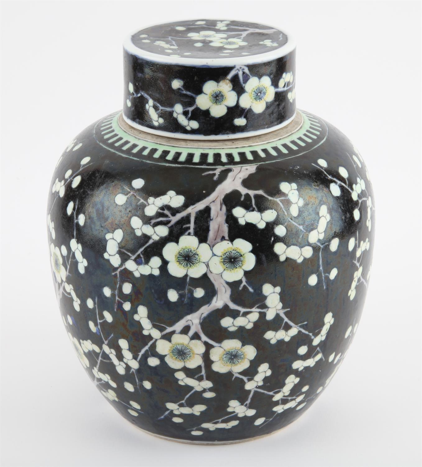 A Chinese Famille Noire Jar with Cover. Qing dynasty. Painted with flowering prunus design, - Image 6 of 10