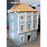 20th century Georgian style dolls house, h85 x w58 x d44cm,