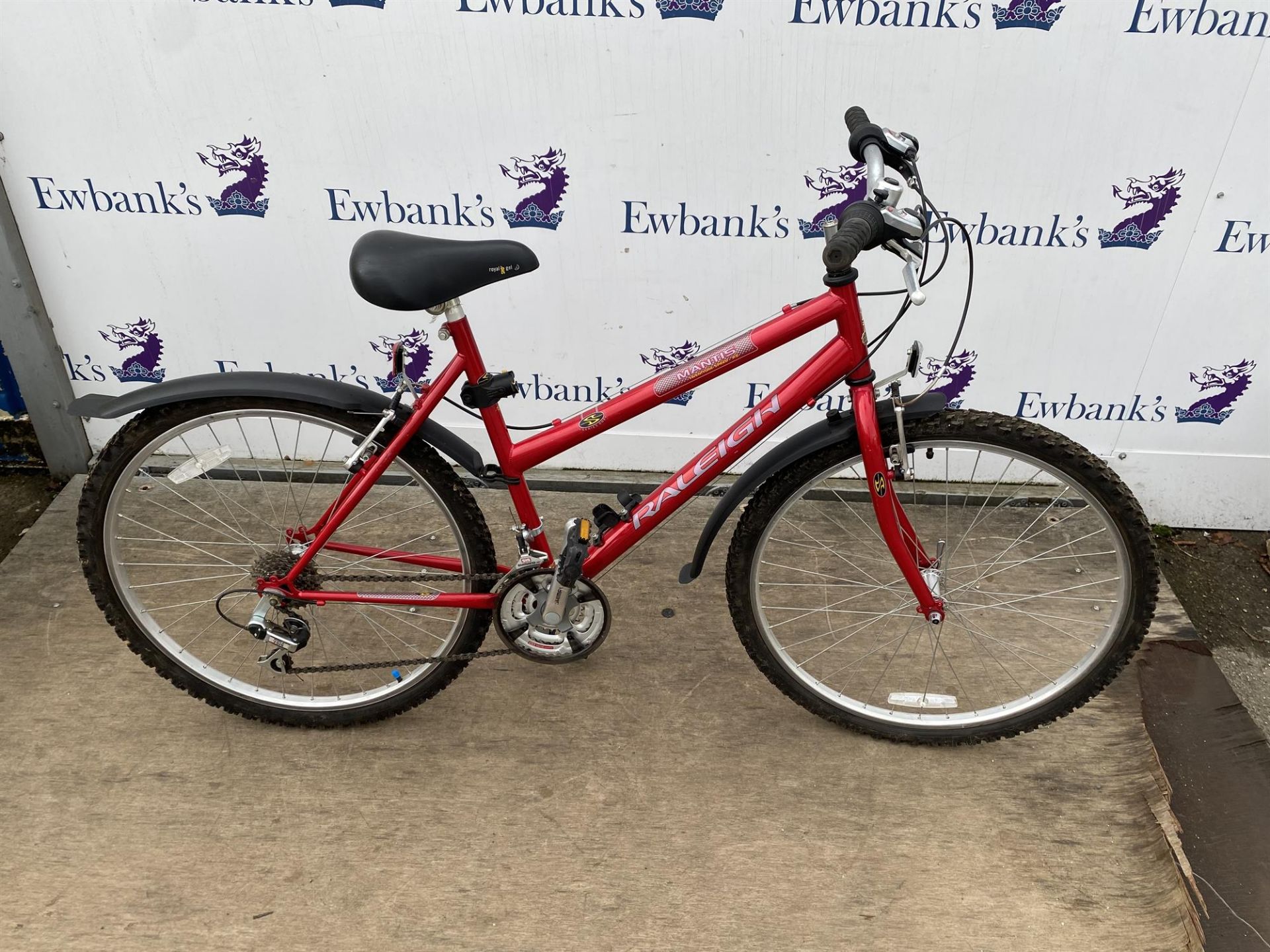 Raleigh Mantis, ladies version, size 19" in Red with 21 speed gears and upgraded SelleRoyal saddle.