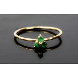 9 carat gold and emerald ring, ring size L½