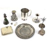 Collection of silver plated wares, to comprise, three circular waiters, cigarette box, mug,