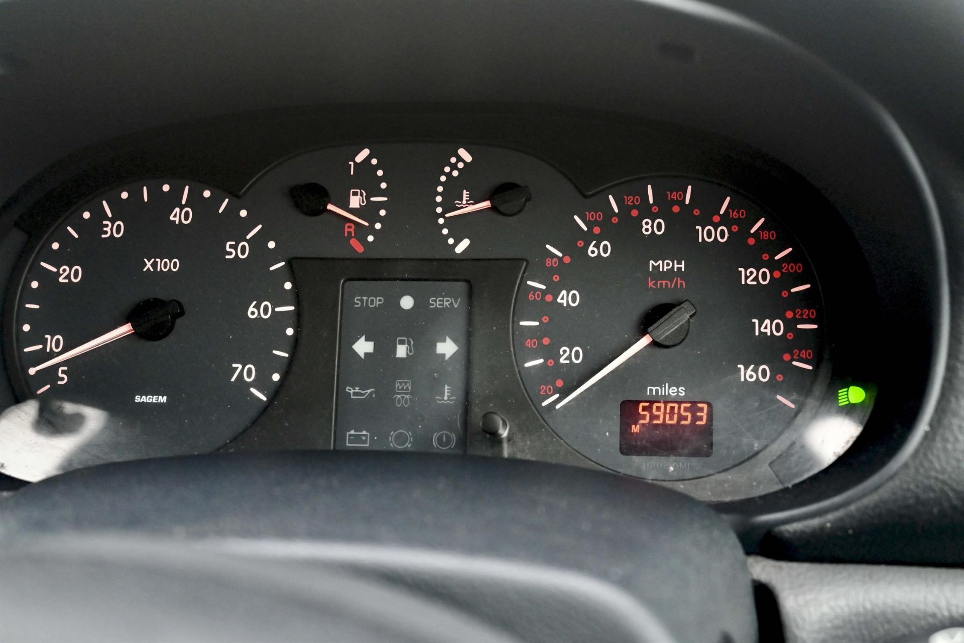 2000 Renault Clio 1.4 Etoile Hatchback. Registration number X174 FGW - Petrol, 5-Speed Manual. - Image 12 of 13