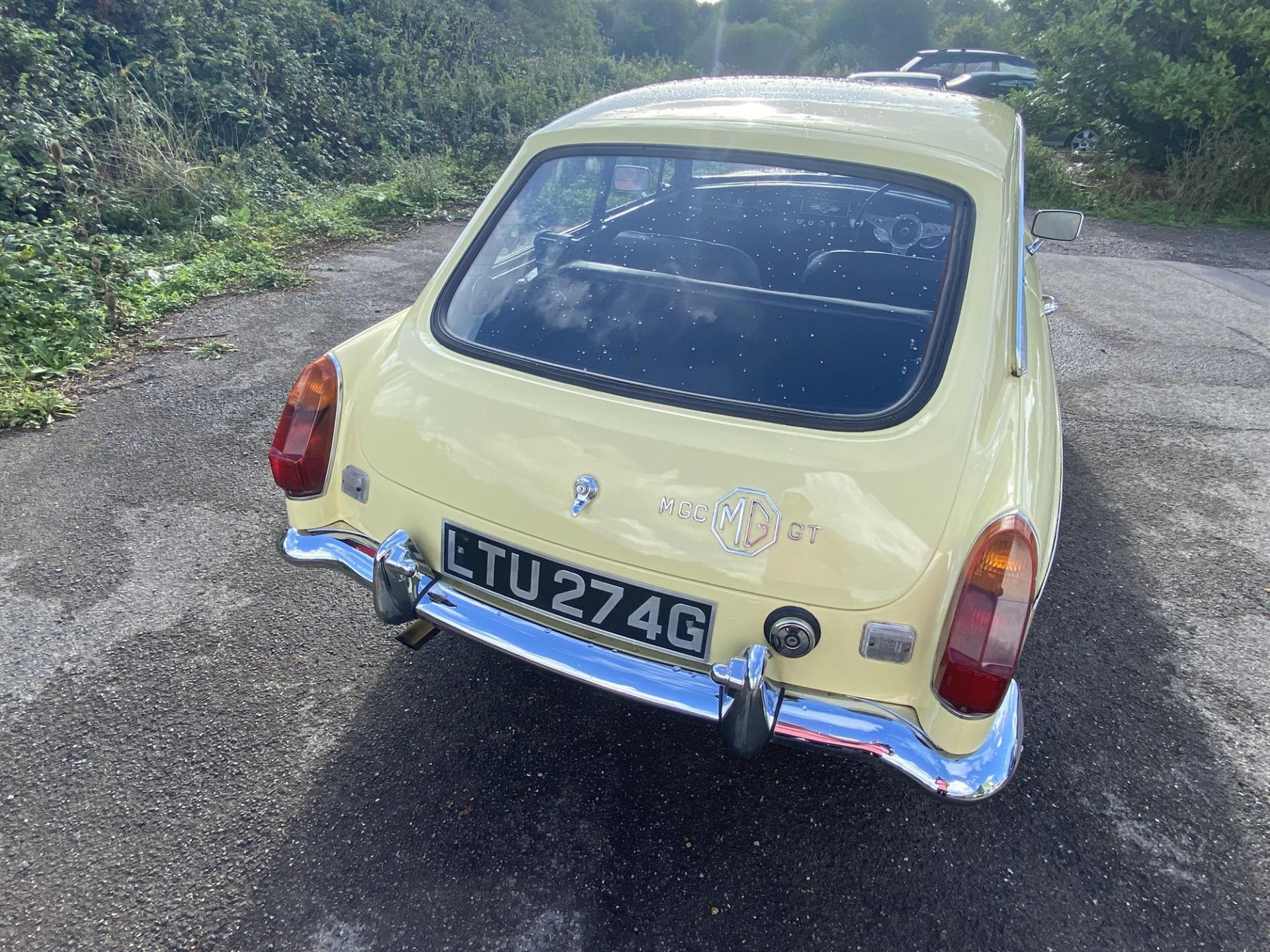 1969 MGC GT. Registration number: LTU 274G - Finished in Primrose yellow, with full black leather - Image 14 of 22