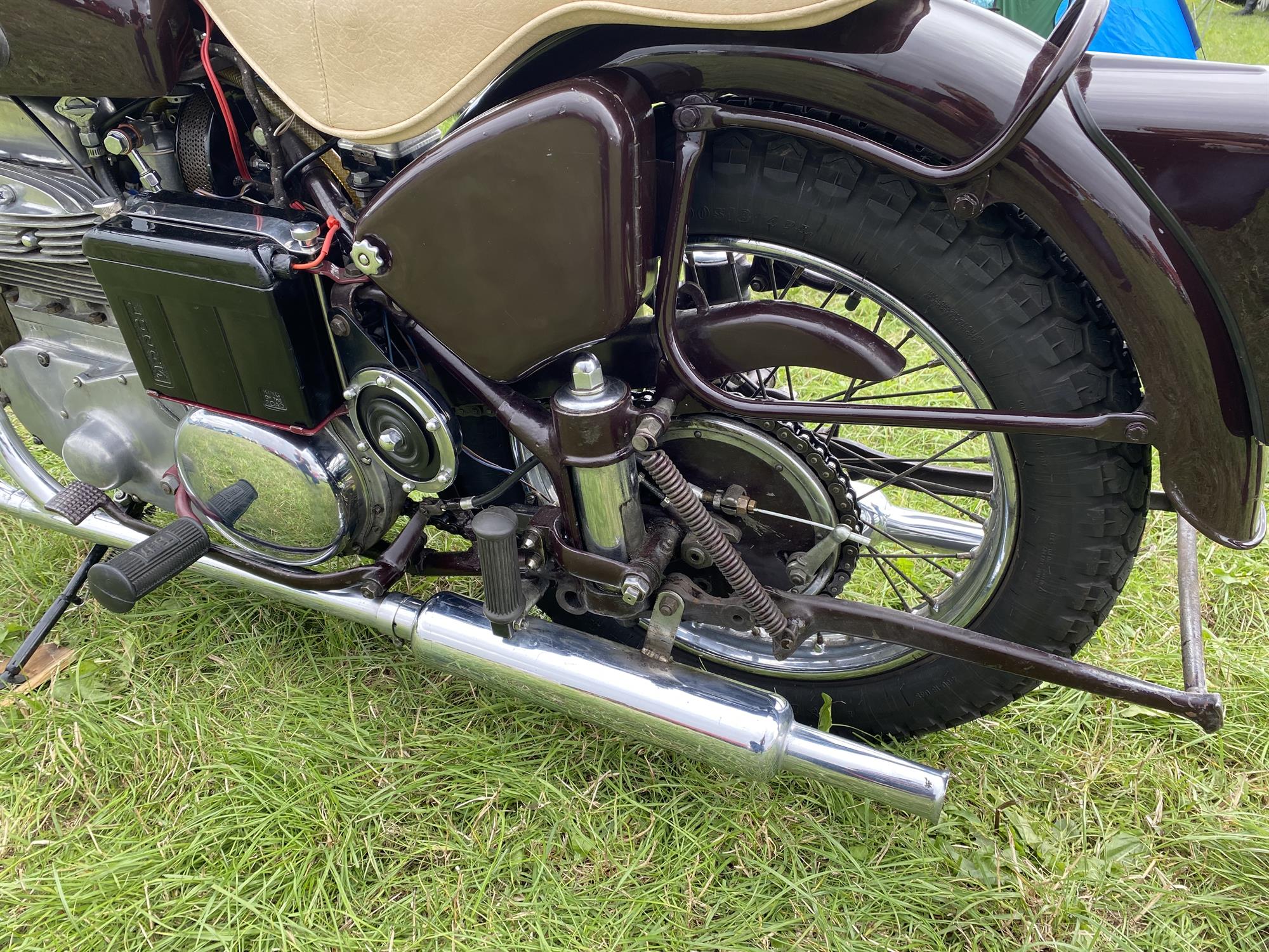 1955 Ariel 997 cc Square Four Mark 2 Motorbike. Registration: HDY 539. Mileage: 78, - Image 8 of 11