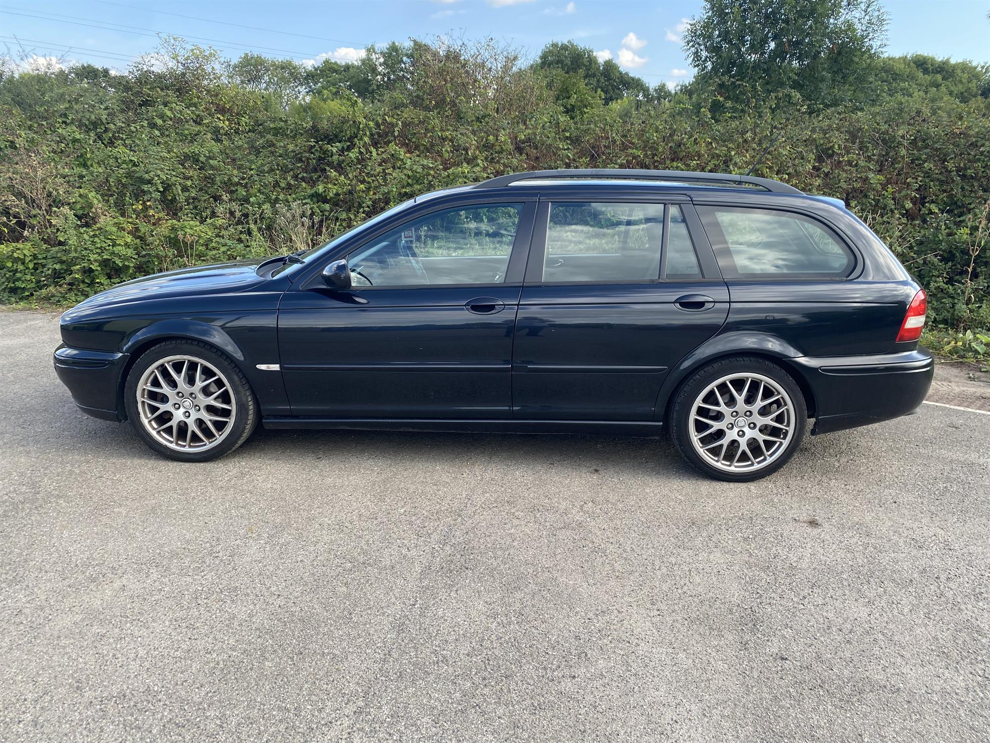 2007 Jaguar X-Type Sovereign 2.2d Estate. Registration number: BJ57 YBP. Mileage: 208,000. - Bild 12 aus 18