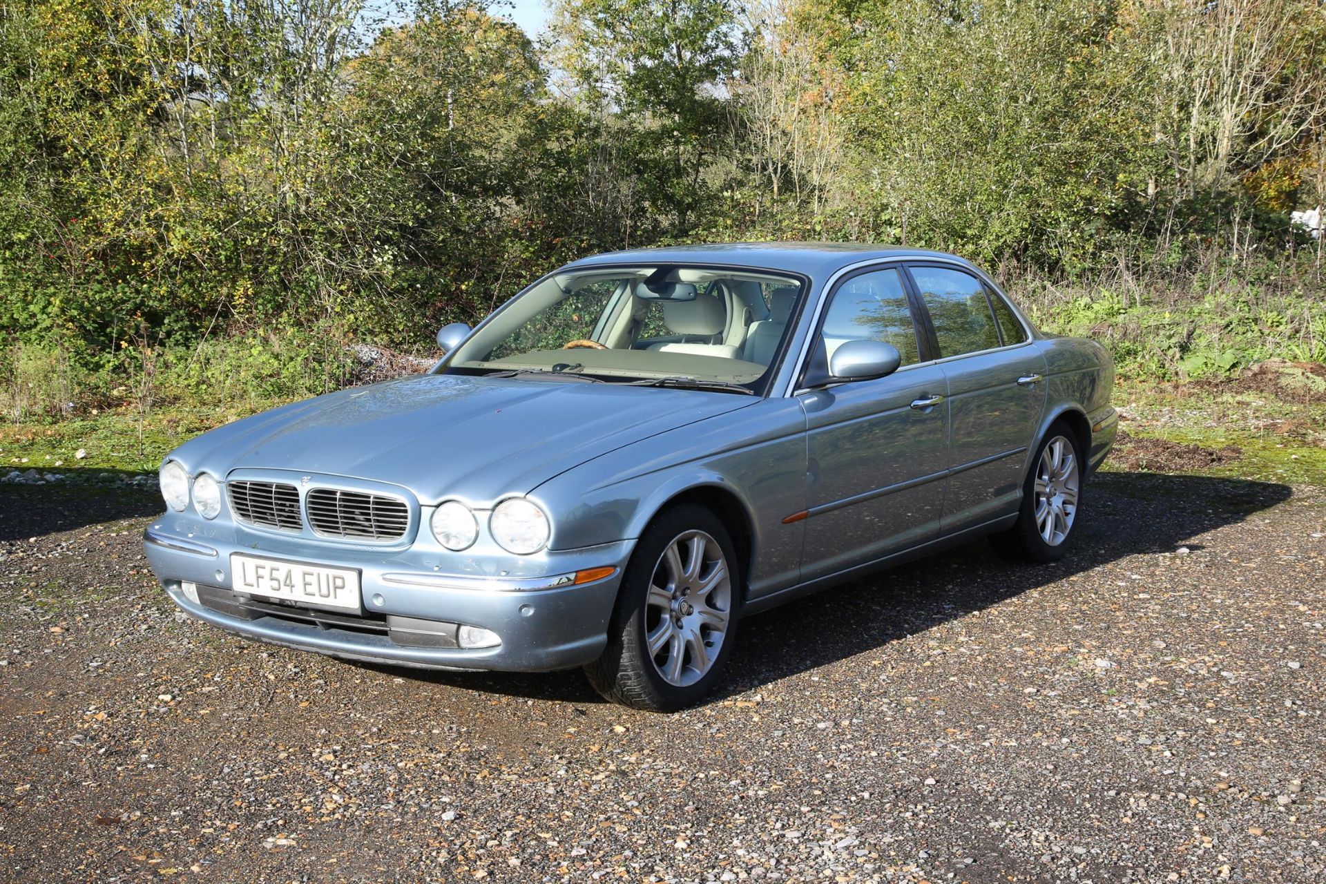 2004 Jaguar XJ6 3.0 SE Automatic. Registration number: LF54 EUP. In Zircon Blue, - Image 2 of 13