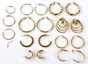 Collection of gold hoop earrings, eight pairs of hoop earrings, ranging from 20mm to 40mm diameter,