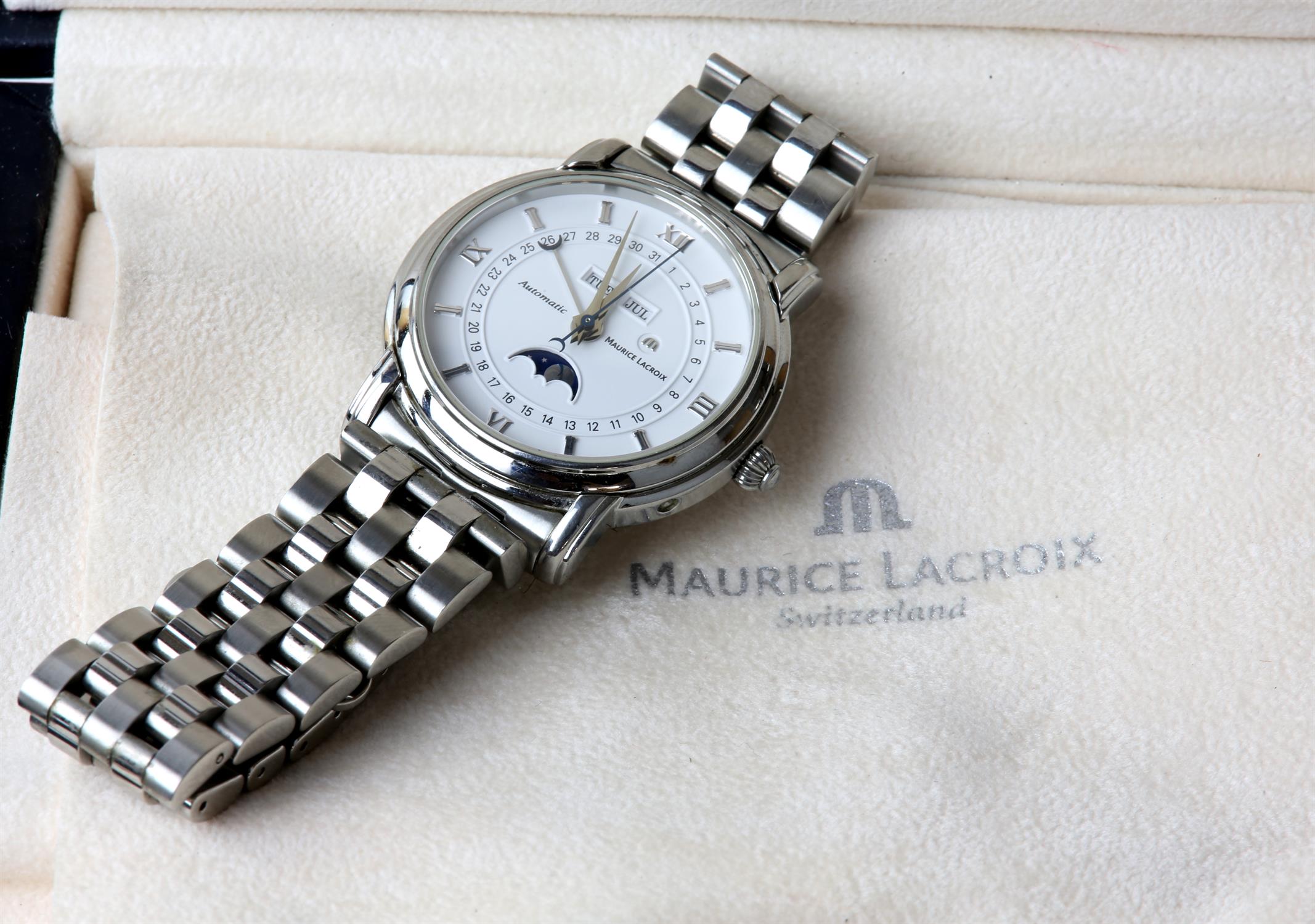 Maurice Lacroix automatic wristwatch, boxed, stainless steel with a white face, day and month - Image 4 of 4