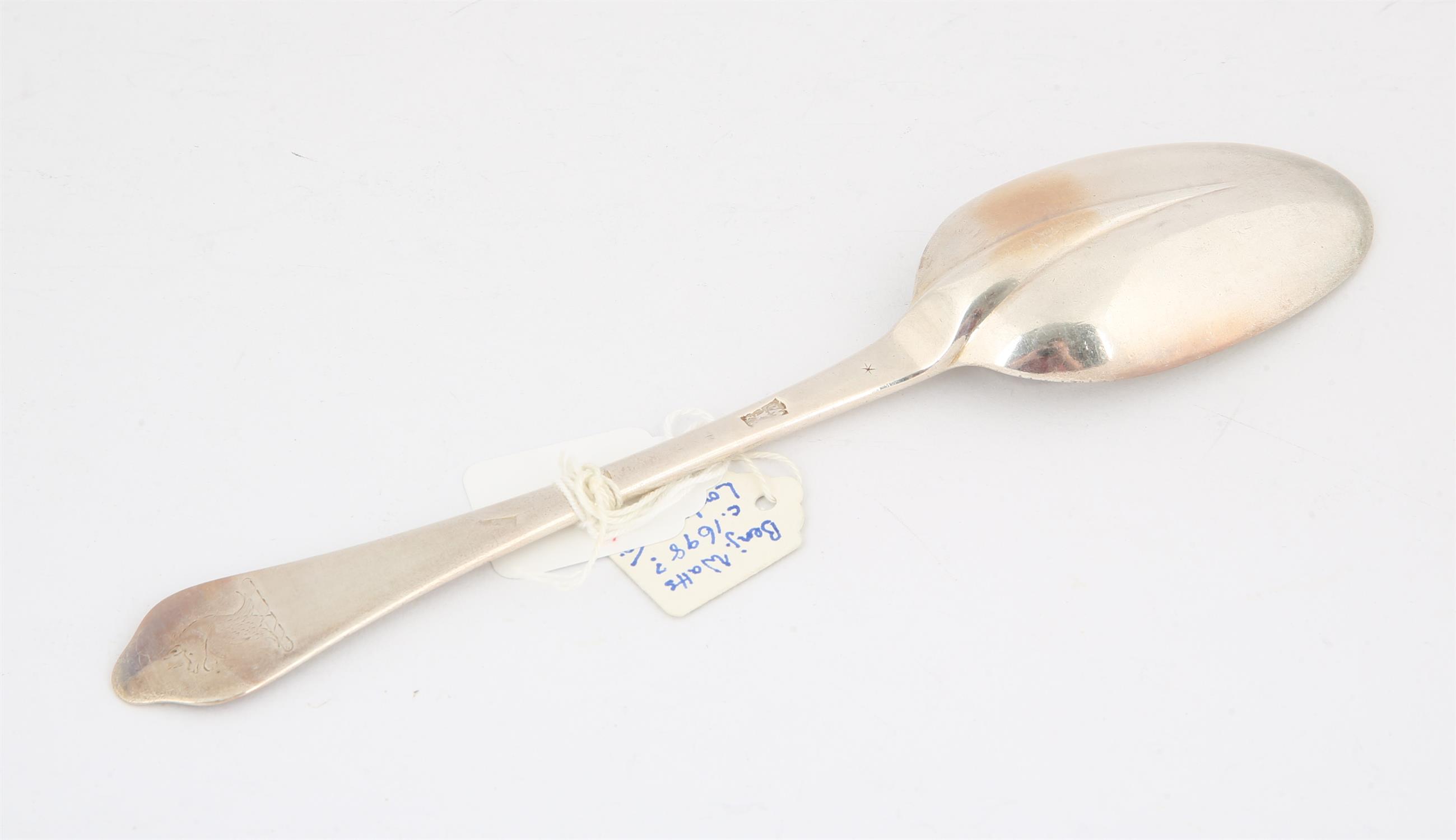 Late 17th century dog nose silver spoon, possibly by Benjamin Watts SILVER COLLECTION OF SIR RAY - Image 4 of 4