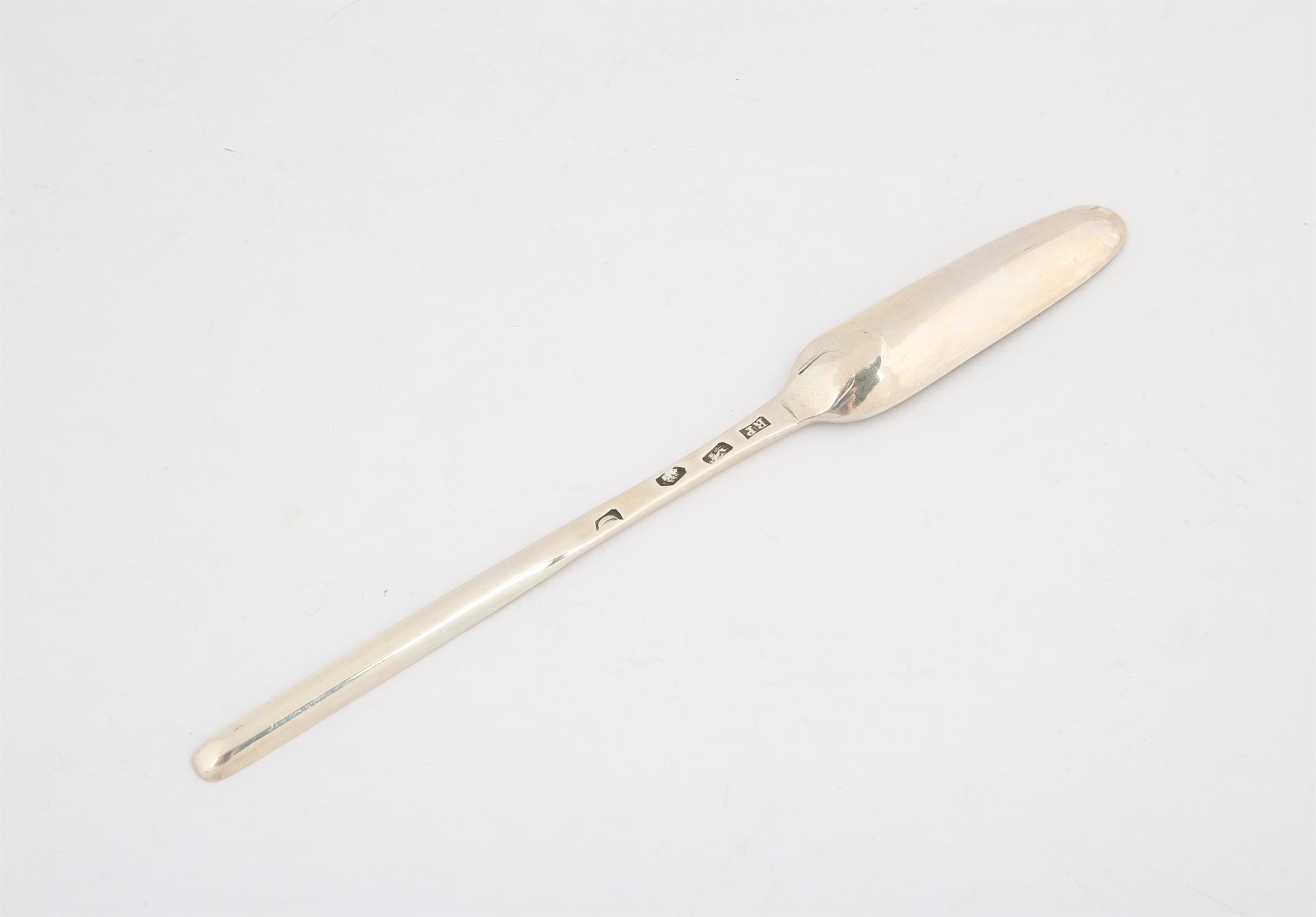 18th century silver marrow scoop of typical form London. 21 cms SILVER COLLECTION OF SIR RAY - Image 4 of 4