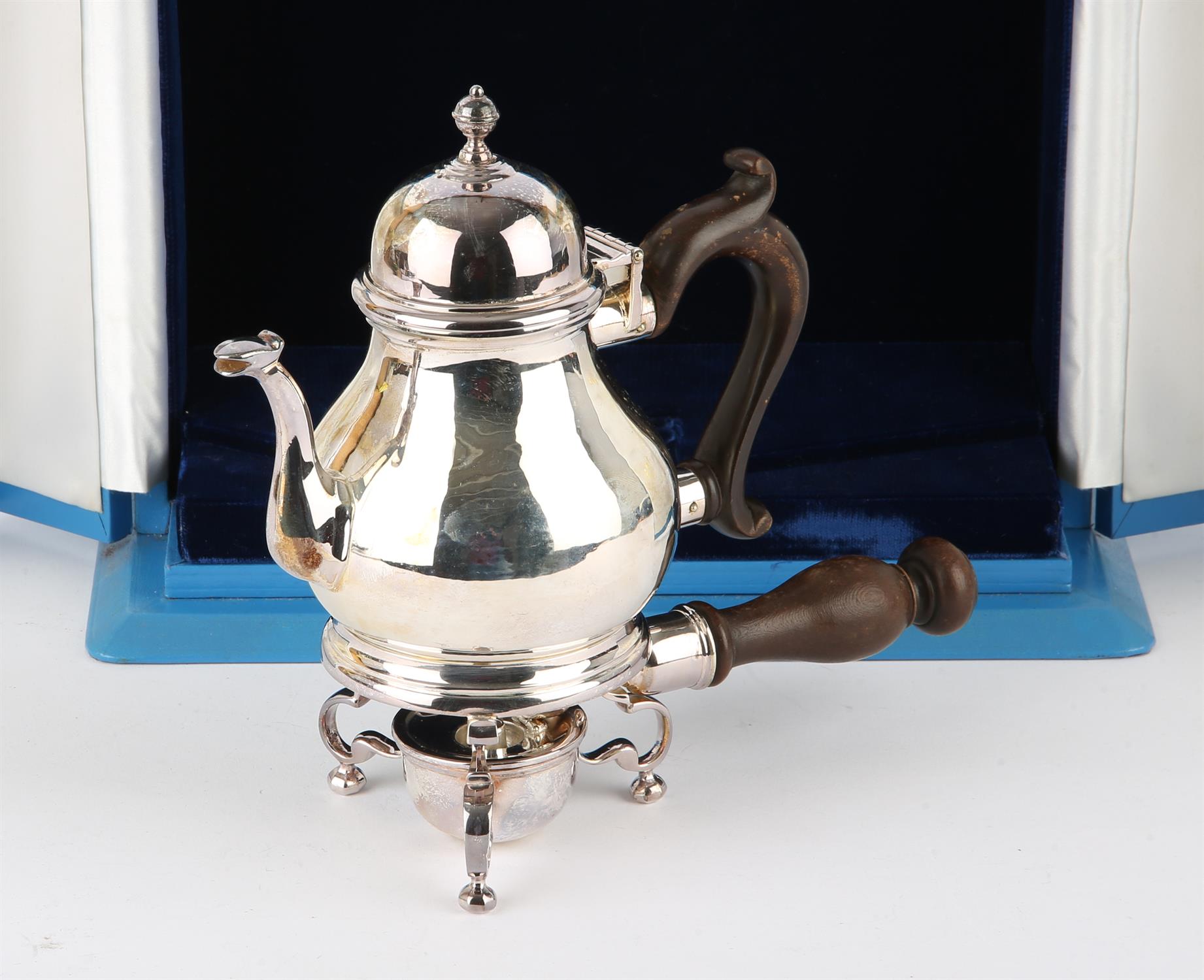 George V Garrards, Crighton Bros , Britannia standard tea pot and stand with burner in original - Image 2 of 3