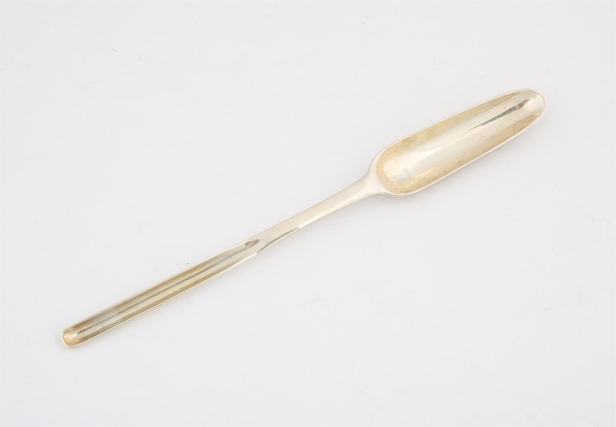 18th century silver marrow scoop of typical form London. 21 cms SILVER COLLECTION OF SIR RAY - Image 3 of 4