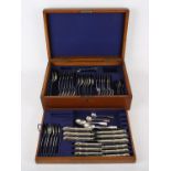 Composite fiddle pattern canteen of silver tableware, comprising two table spoons, six table forks,