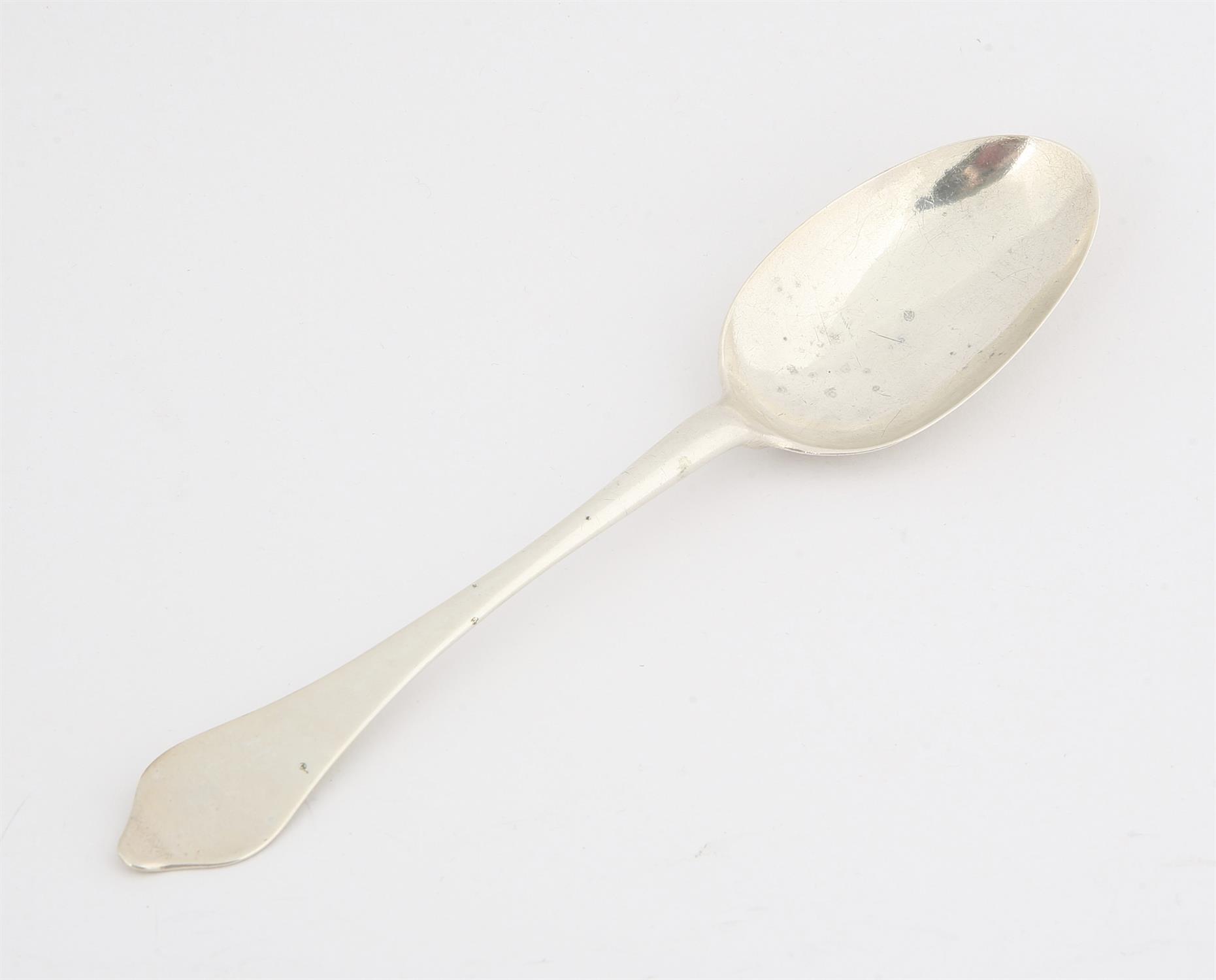 Silver dog nose spoon, marks rubbed but probably circa 1700 SILVER COLLECTION OF SIR RAY TINDLE