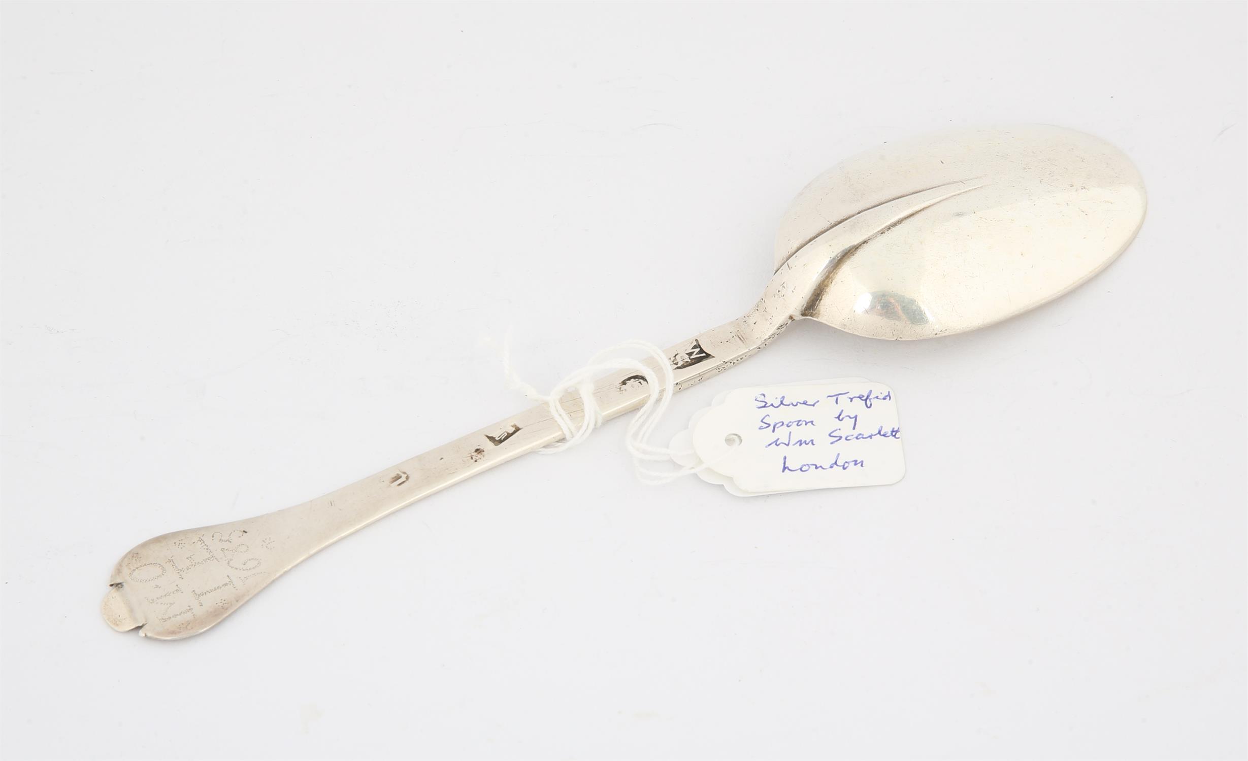 Late 17th/early 18th century century silver trifid end spoon, London, by William Scarlett, - Image 2 of 2