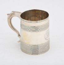 George III half pint silver mug with horizontal reeding, London 1786 6.9 ozs 216 grams SILVER