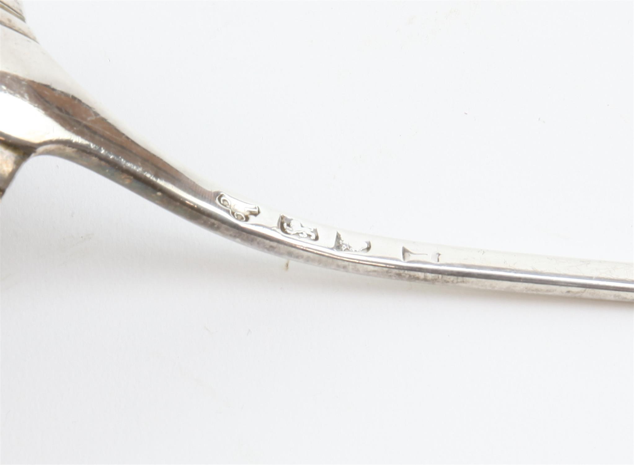 George II silver soup ladle with shell shaped bowl - Image 2 of 2