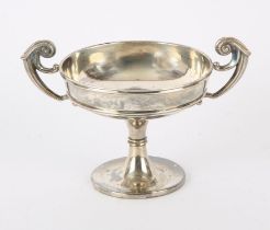 Edward VII, silver, two handled small trophy cup , (not inscribed), by Lee and Wigfull,