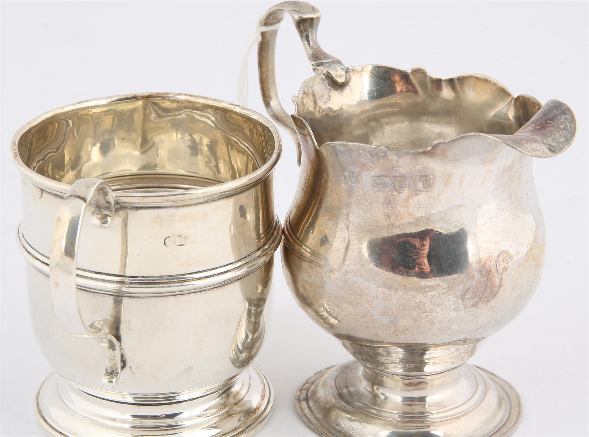 Small George III silver cream jug with shaped borders, 2.1 ozs 68 grams and a small silver - Image 2 of 2
