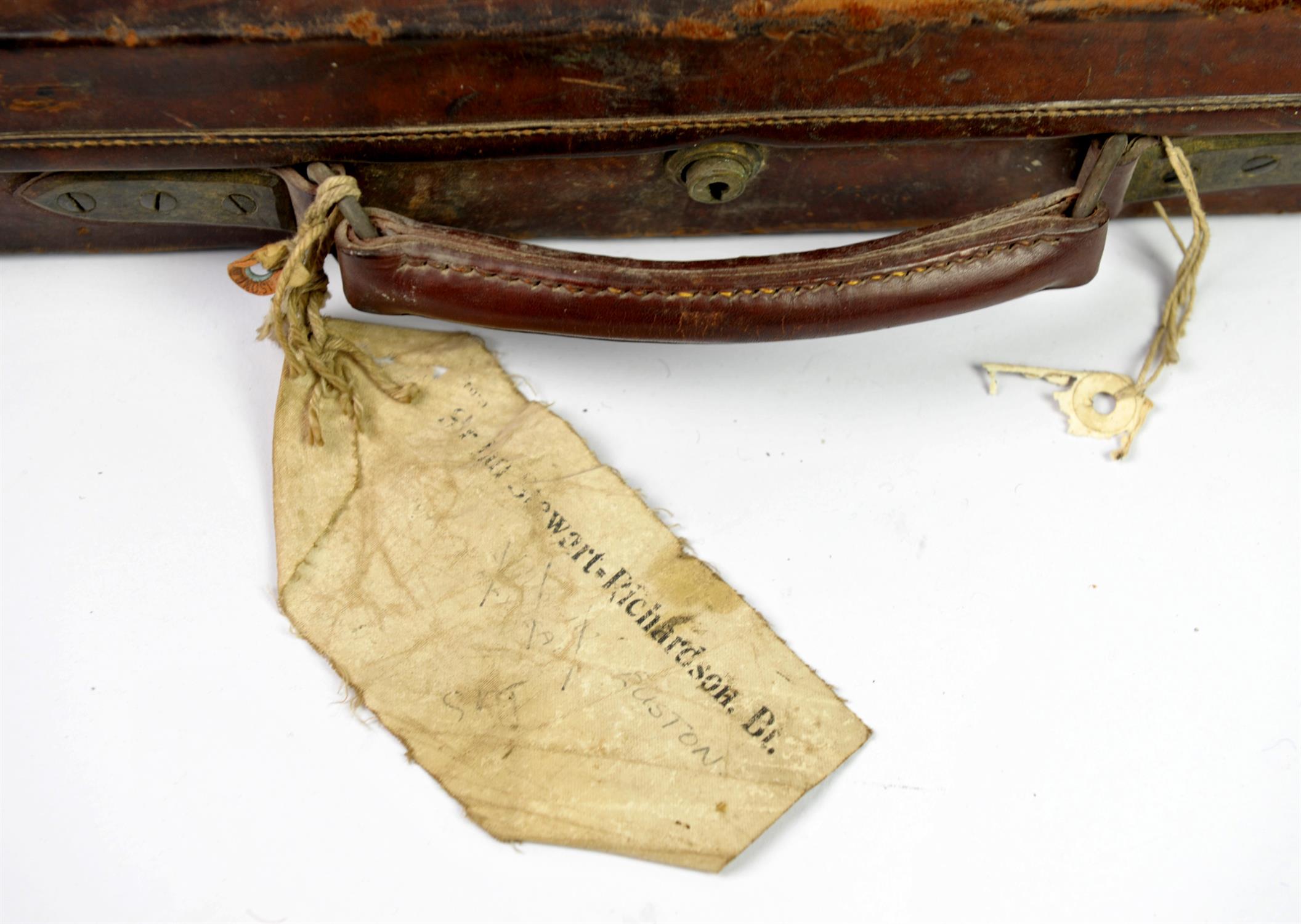 Leather bound oak gun case, with brass corners, the interior of the lid with a paper label for J. - Image 4 of 4