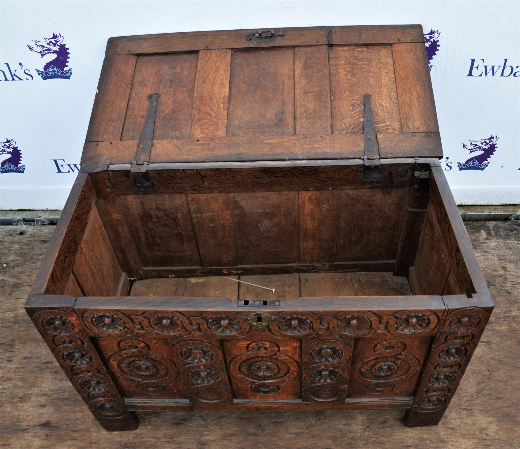 Oak chest, late 17th/early 18th Century, possibly later carved to the facade with geometric designs, - Image 4 of 5