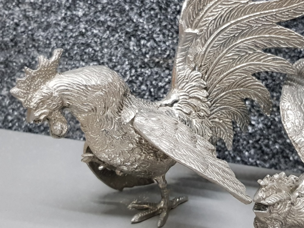 Pair of white metal cockerel ornaments - Image 2 of 3