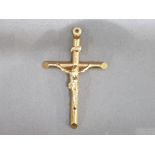 Large 9ct gold crucifix pendant, 1.8g