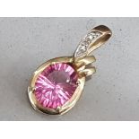 9ct gold diamond & pink stone pendant, 3.8g