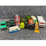Tray containing Dinky diecast toy vehicles inc fire engine, caravans etc plus 2x diecast Britains