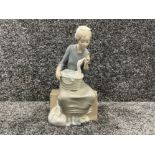 Nao by Lladro ‘Lady with goose’ in good condition