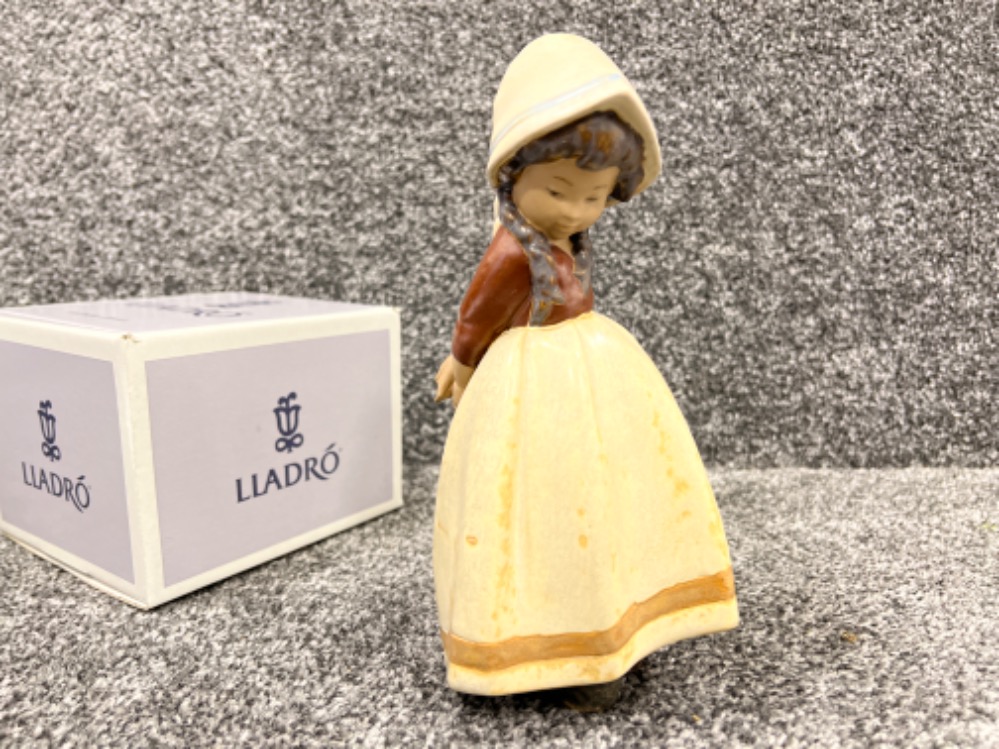 Lladro 2076 gres ‘Lonely’ in good condition