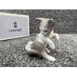 Lladro 5326 signed ‘Cat and Mouse’ in good condition
