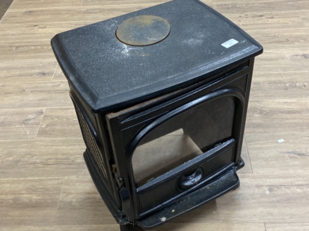 Cast iron pot belly log burner, 45x33cm, height 54cm - Image 2 of 3